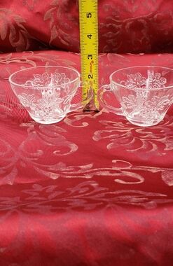Anchor Hocking Clear Embossed Grape Grapevine Leaves Pattern Glass - Set of 2